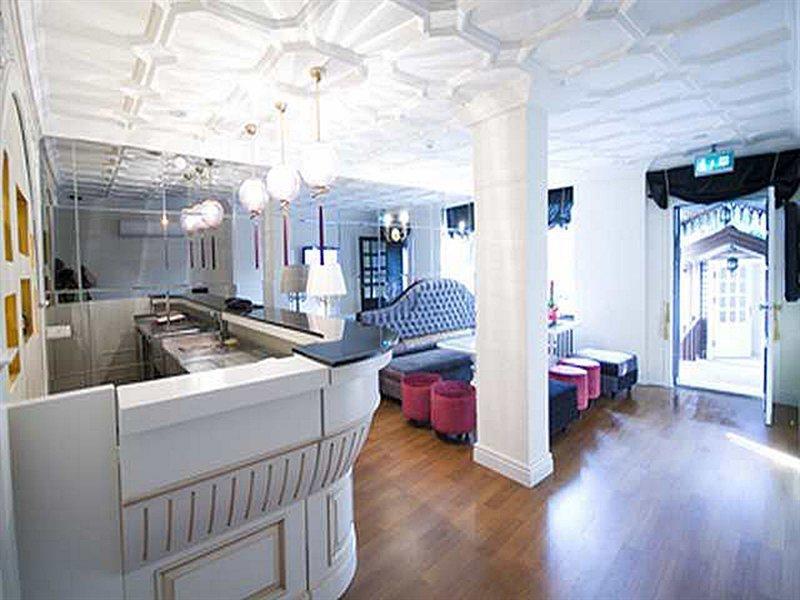 Hotel Avicenna Sultanahmet 4*