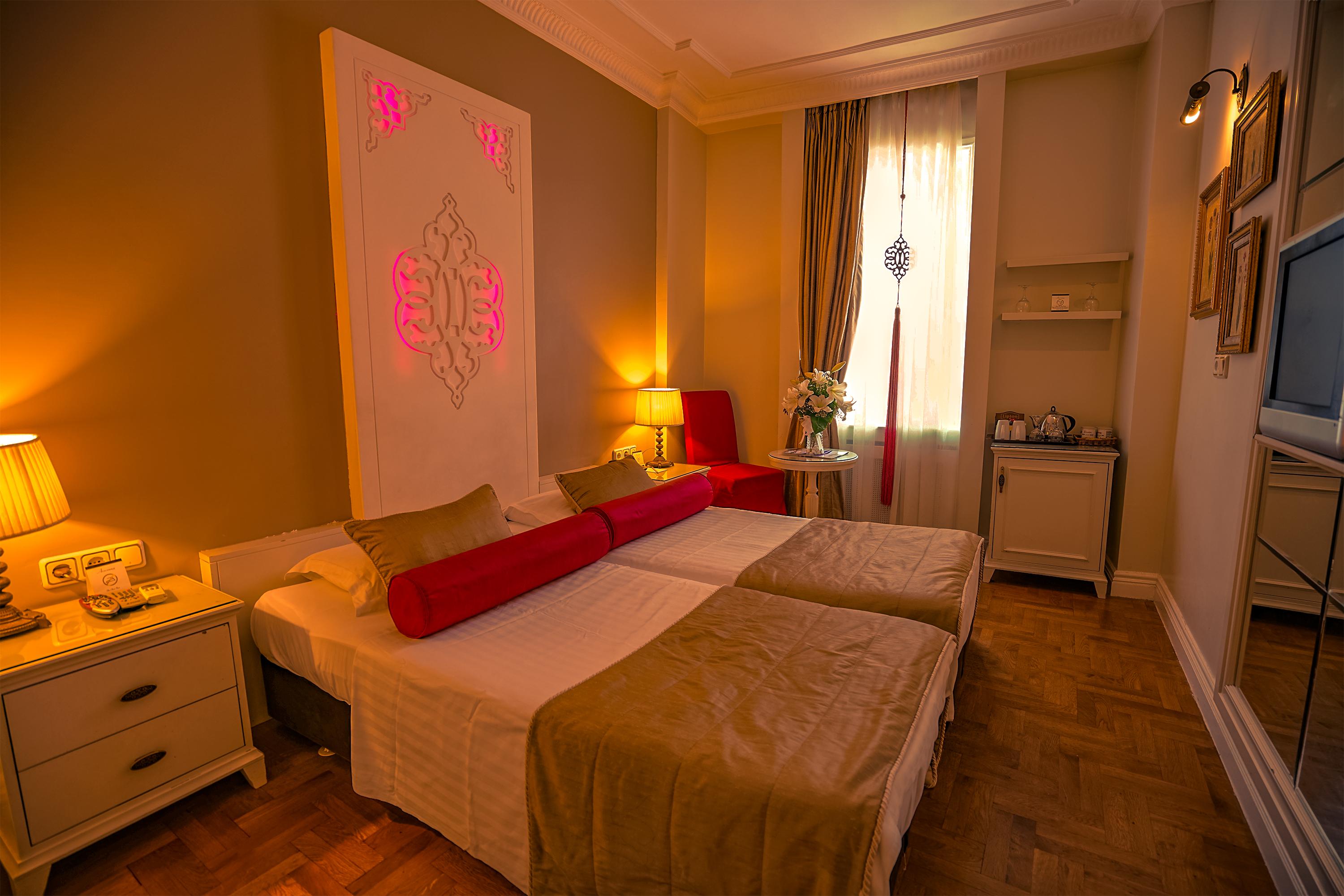 Avicenna Sultanahmet Otel 4*